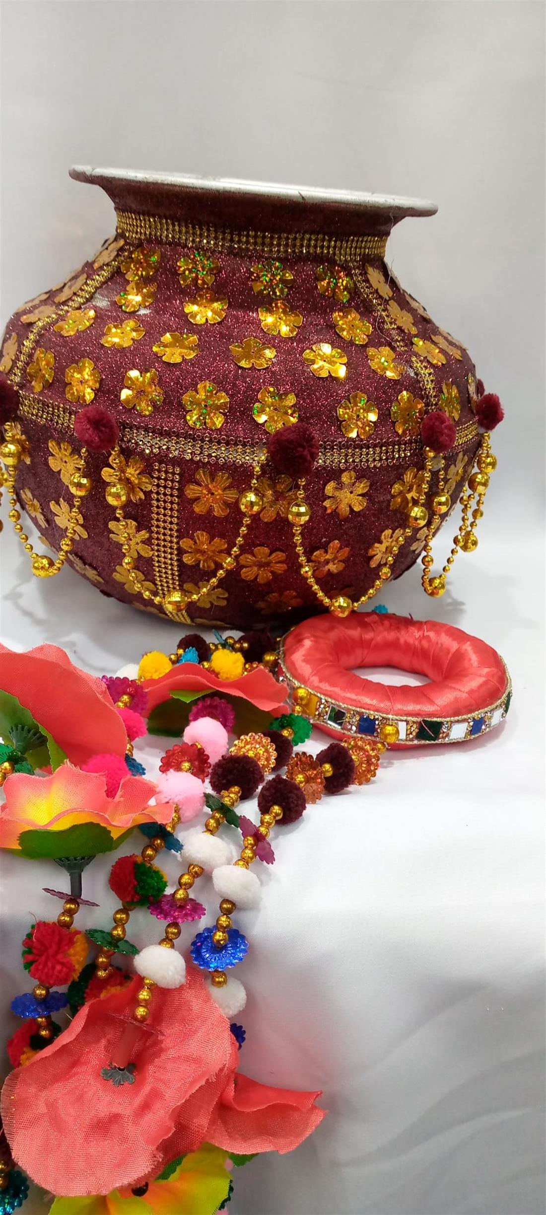 Red & Multicolour Matke Uanu