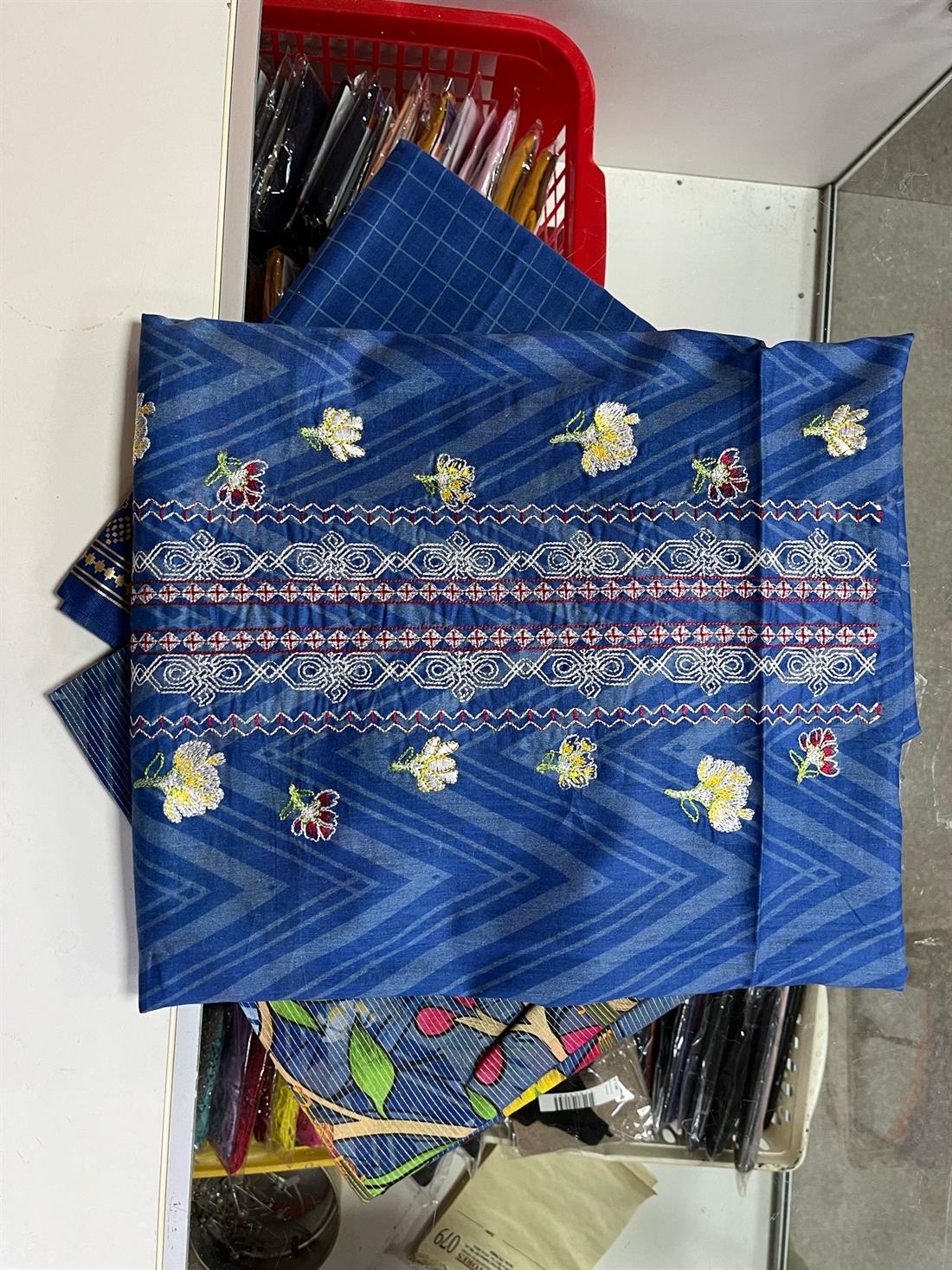 Royal Embroidered Diamond Supreme Lawn Suit