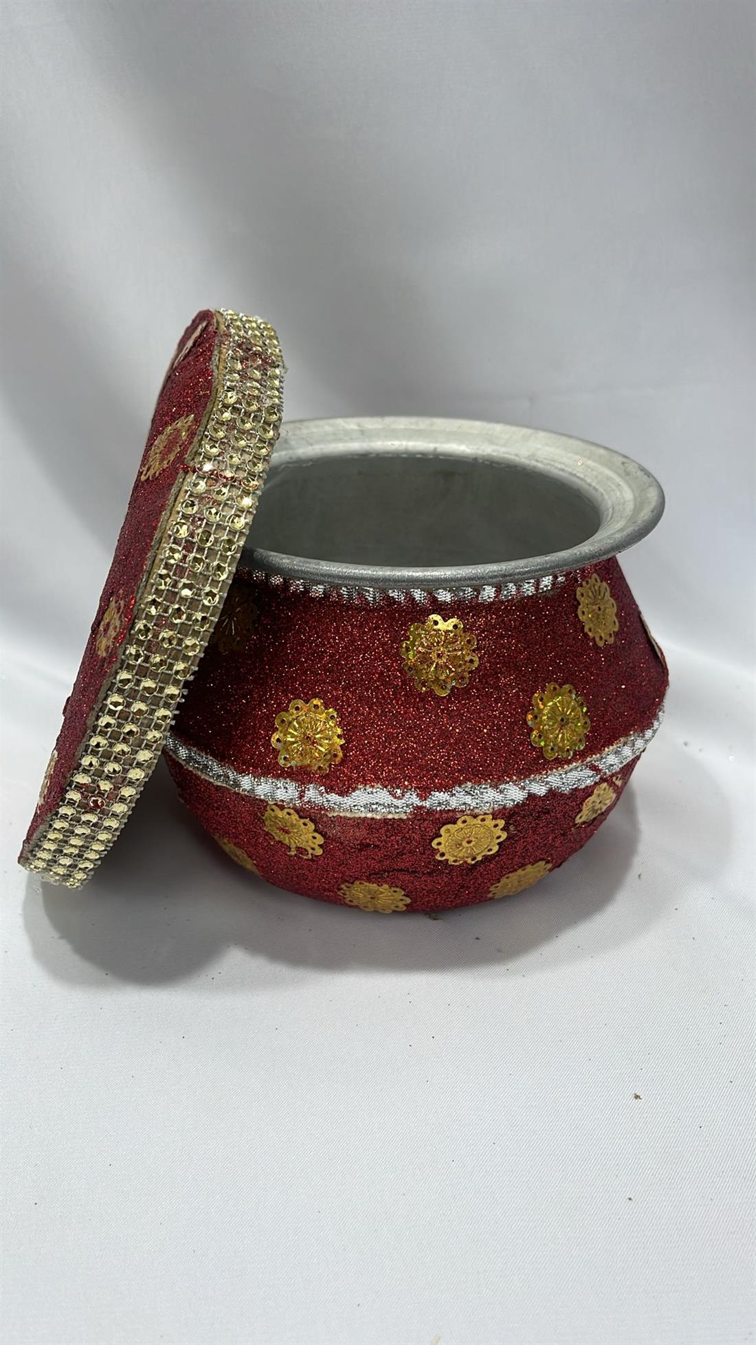 Maroon Matke