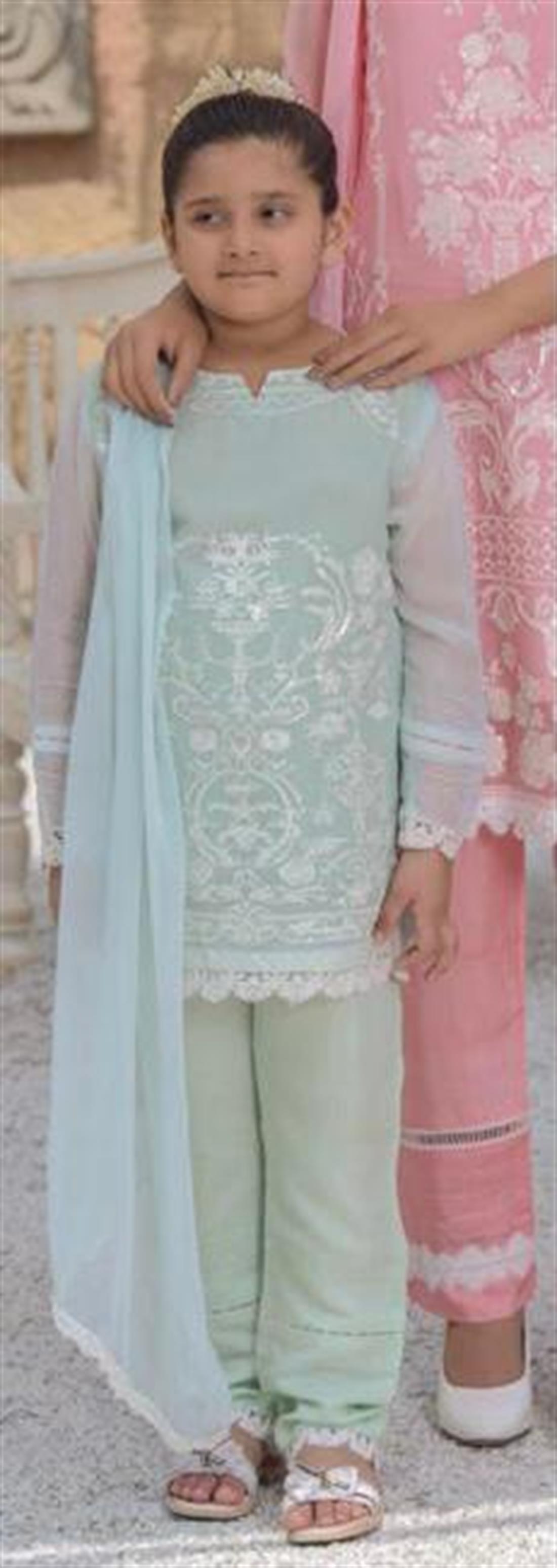 Pista Embroidered Lawn Girls 3 Piece Suit