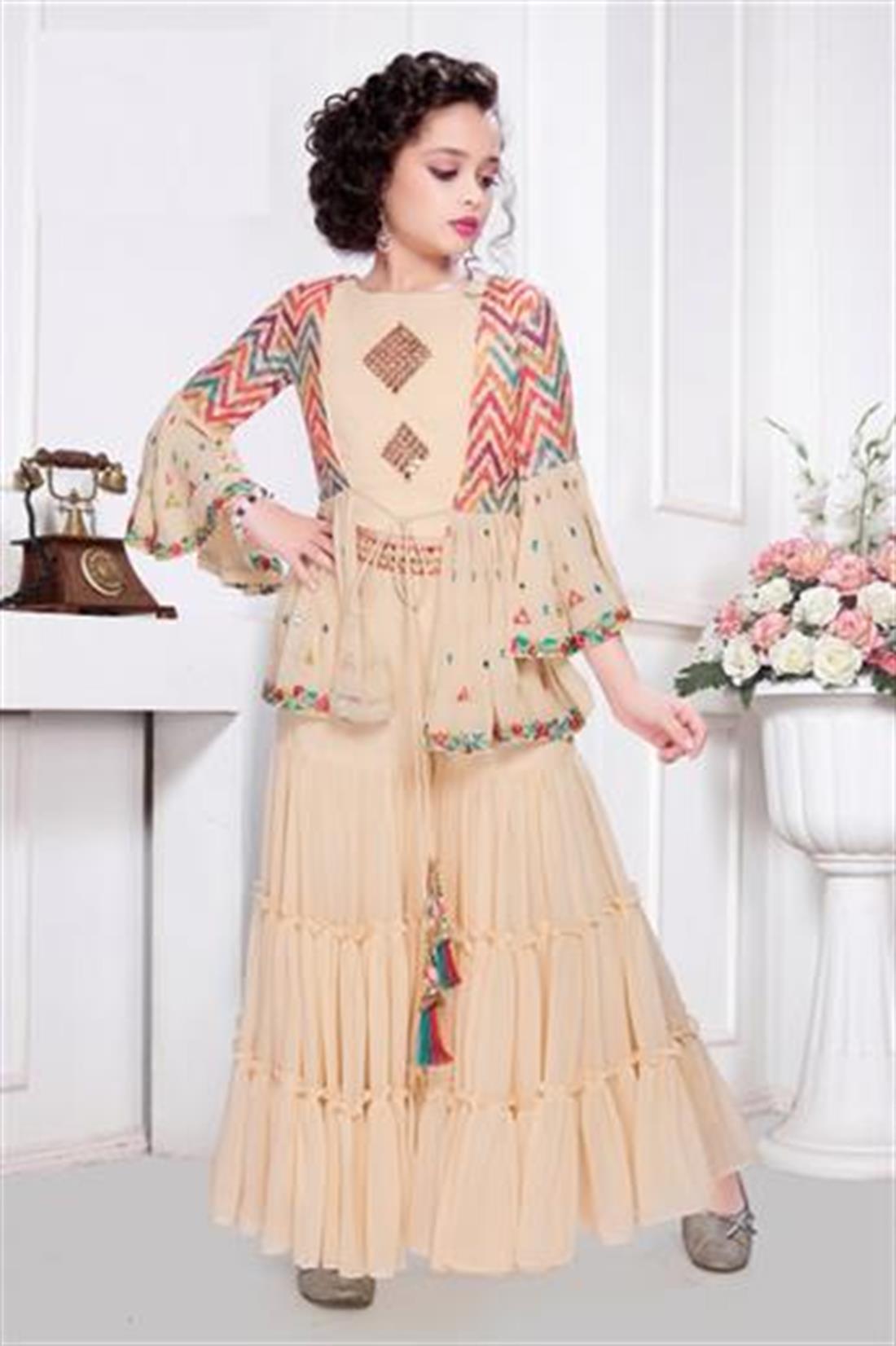 Peach & Multicolour Beautiful 3-piece Suit.
