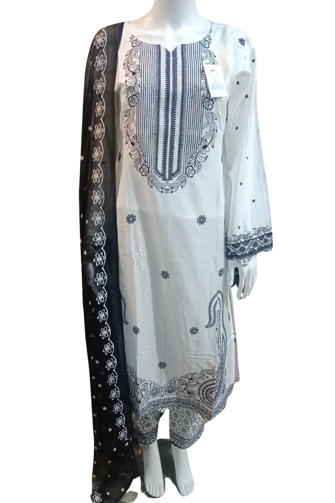 White Ladies 3 Piece Suit