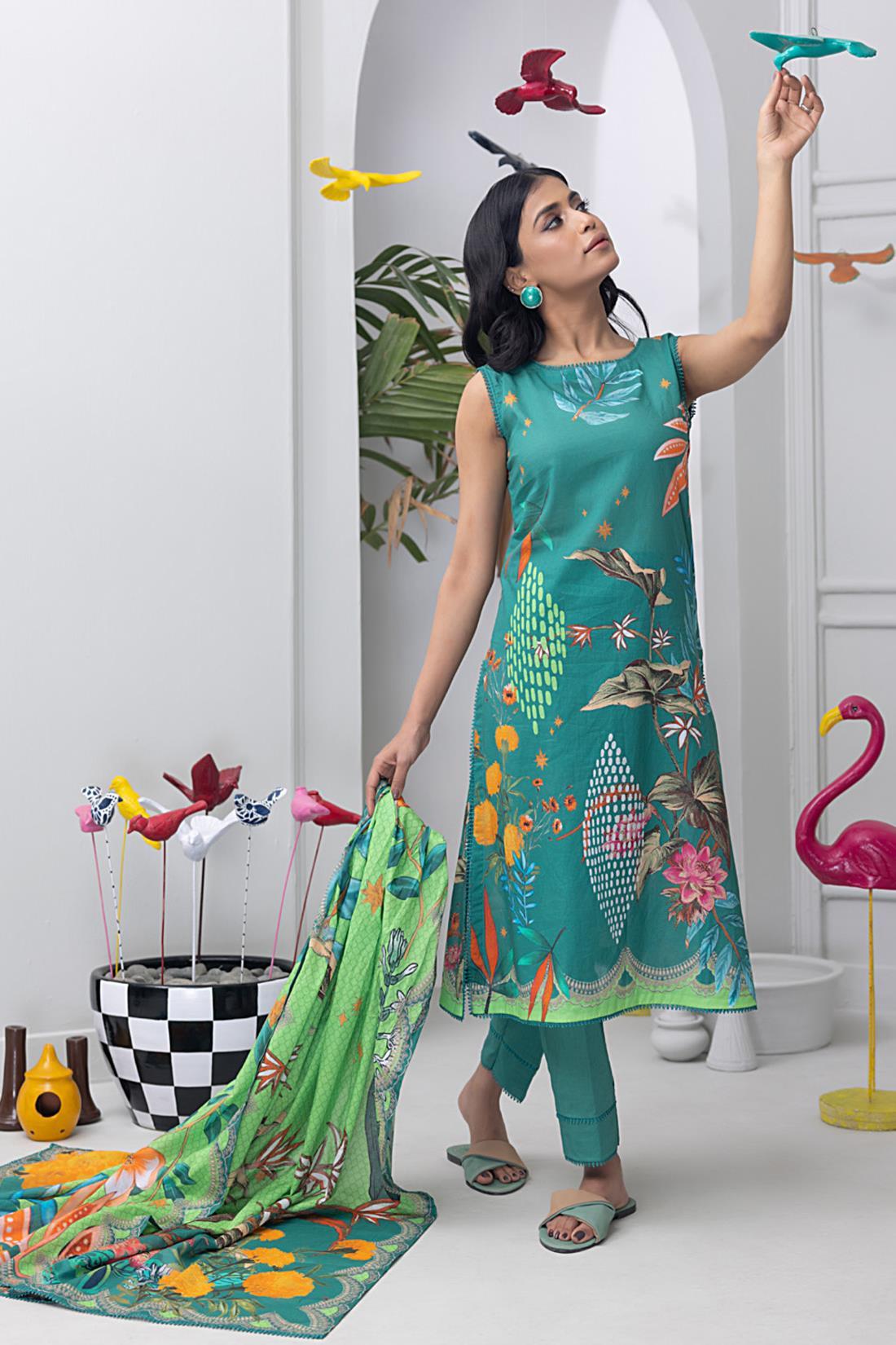 Green Multicolour Digital Print Lawn 3 Piece Suit