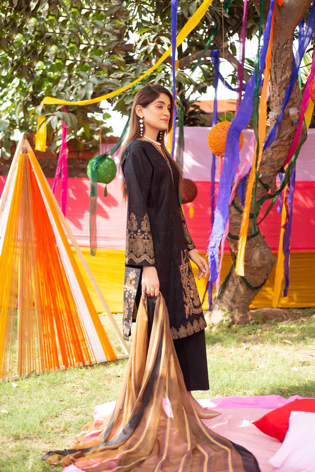 Black Chiffon Stunning Embroidered Salwar Kameez & Dupatta