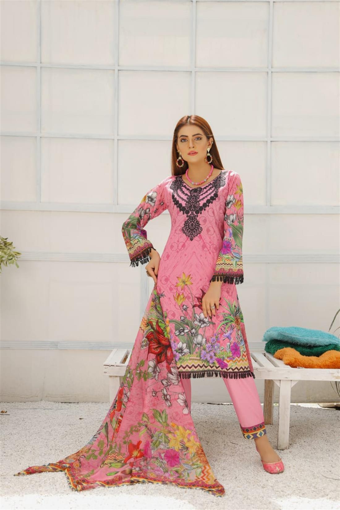 Pink Printed Lawn Ladies 3 Piece Suit