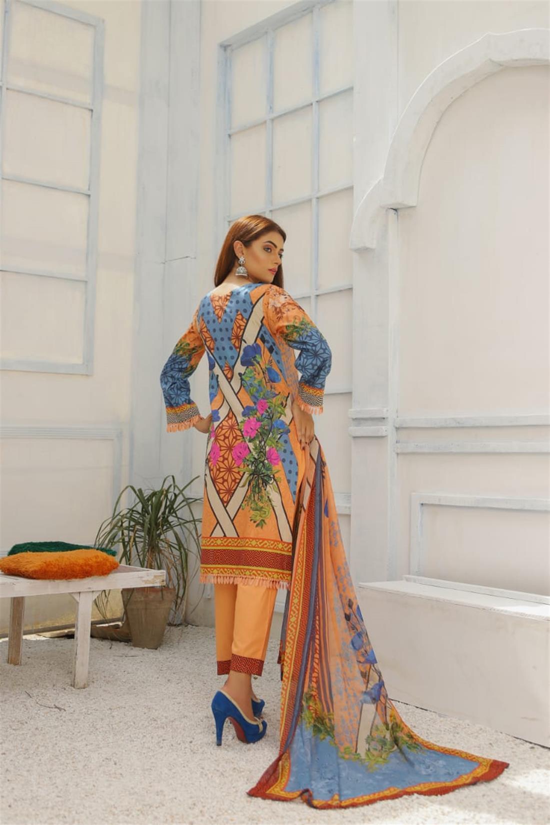 Peach Printed Lawn Ladies 3 Piece Suit