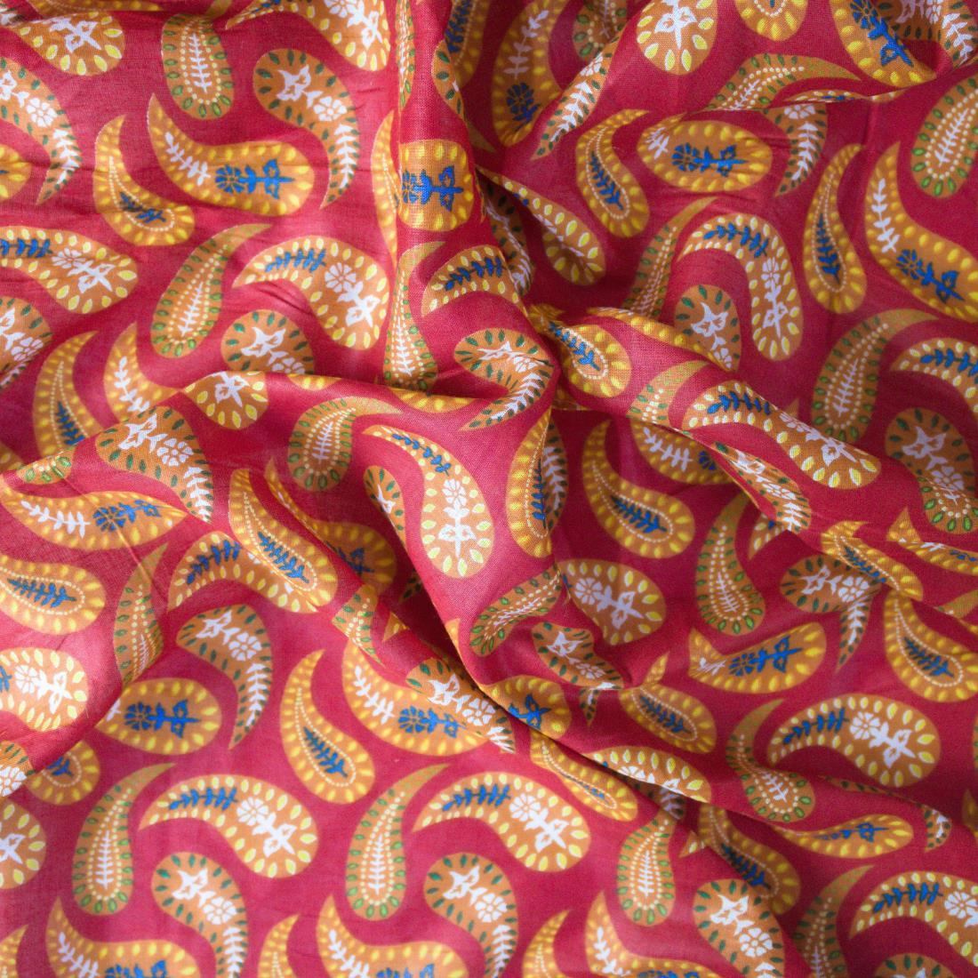 Red Printed Cotton Lawn Fabric - Dressmaking Blouses Tops Skits