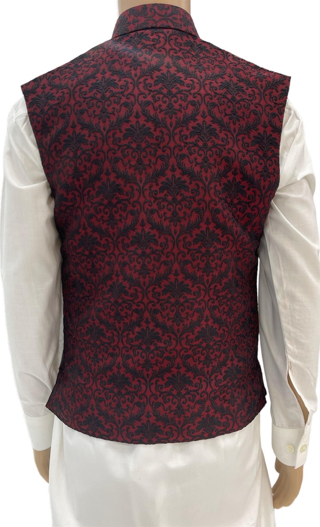 Maroon Mens Salwar Kameez