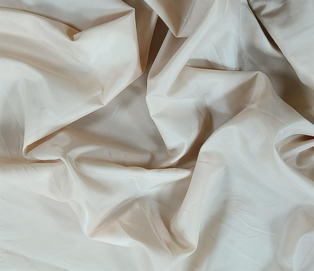 Cream Taffeta Lining 5m Bundle