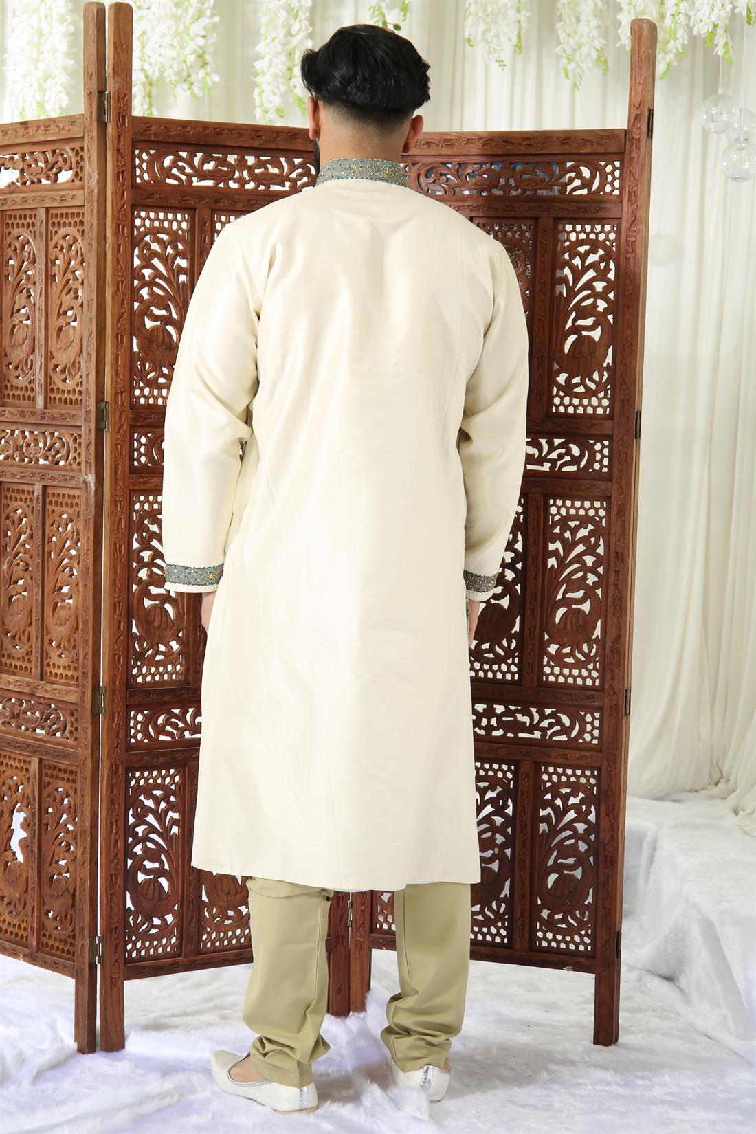 Cream Kurta with All Over Front Embroidery.