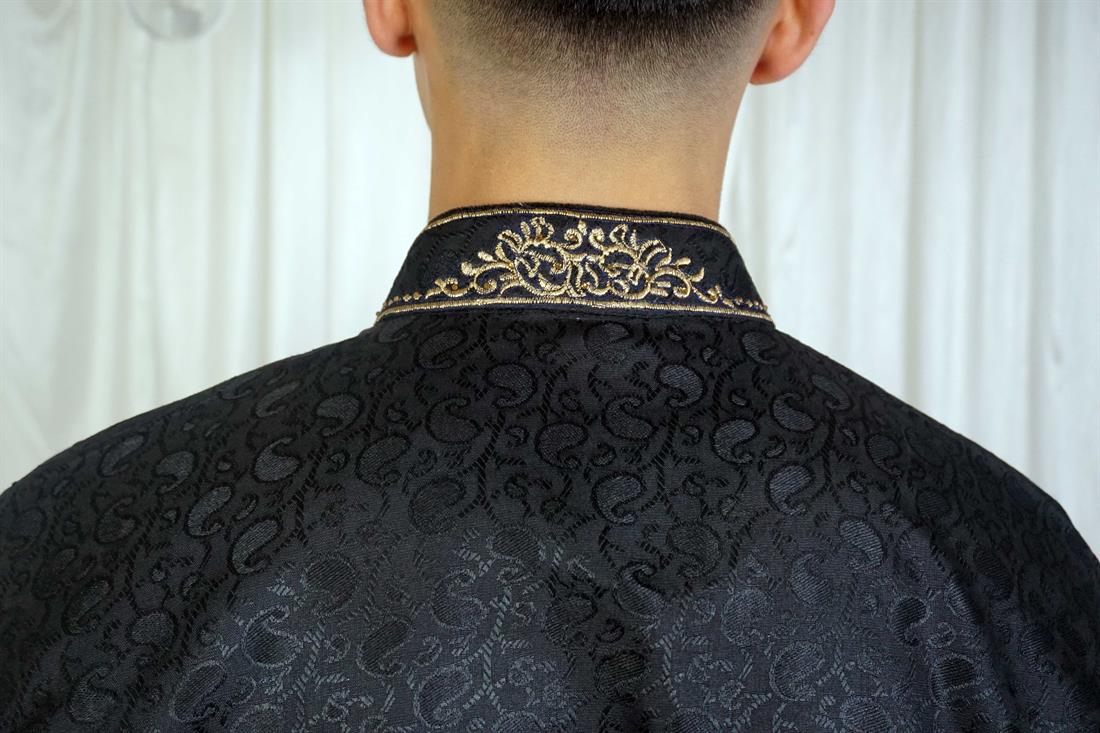 Black & Gold Embroidered Mens Kurta Pajama