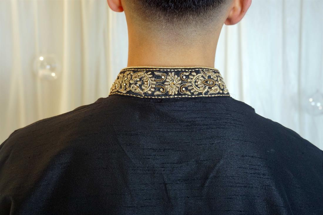 Black Embroidered Mens Kurta Pajama