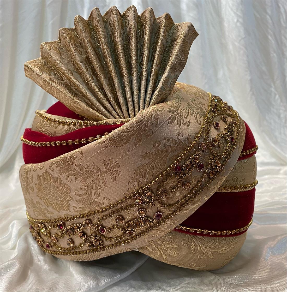 Gold & Maroon Mens Turban Kula